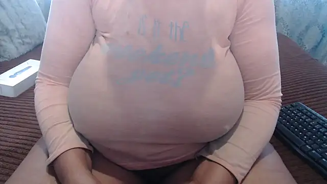 Snapshot of BUBBLYBUNNYxx chatting on 05/28/26, 05:16 BUBBLYBUNNYxx online show from 05/28/26, 05:16