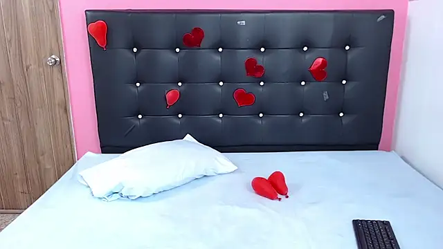 ninanaughty13 online show from 03/05/25, 01:50