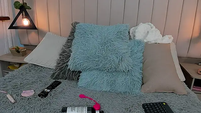 Paulina Lopezz online show from 03/10/25, 11:38