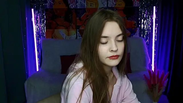 Snapshot of RayWillliams chatting on 02/05/25, 08:35 RayWillliams online show from 02/05/25, 08:35