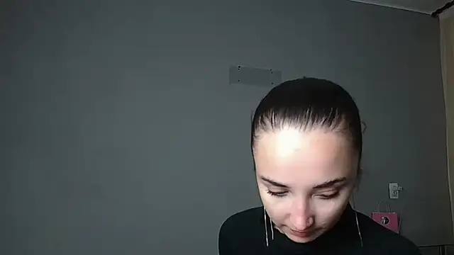 Snapshot of Eva_Gloryy chatting on 06/06/26, 02:44 Eva Gloryy online show from 06/06/26, 02:44