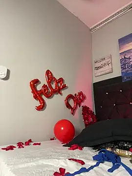 Lili  taylor online show from 02/15/25, 02:11