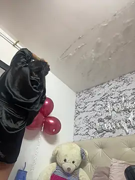 Lili  taylor online show from 02/09/26, 02:15