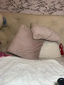 Lili  taylor online show from 03/02/26, 05:08