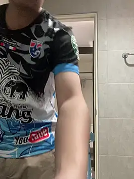 Snapshot of chanentino2 chatting on 03/17/25, 03:03 chanentino2 online show from 03/17/25, 03:03