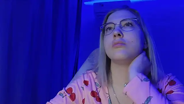 Snapshot of HotBrandyX chatting on 01/13/26, 11:15 HotBrandyX online show from 01/13/26, 11:15