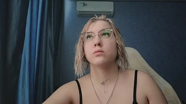 HotBrandyX online show from 03/19/26, 10:19