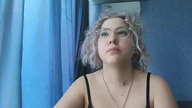 HotBrandyX online show from 04/11/26, 04:17