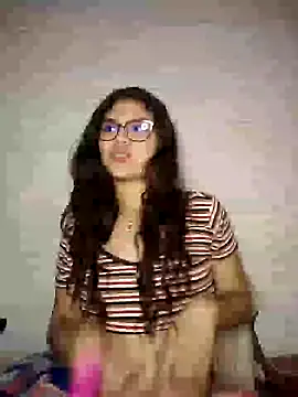Snapshot of enid_greins chatting on 02/08/25, 04:03 enid greins online show from 02/08/25, 04:03