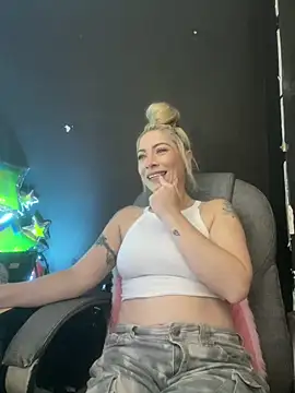 viktoria davis  online show from 01/06/26, 10:12