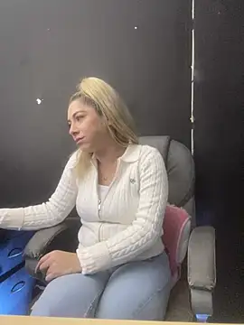 viktoria davis  online show from 02/08/26, 10:13