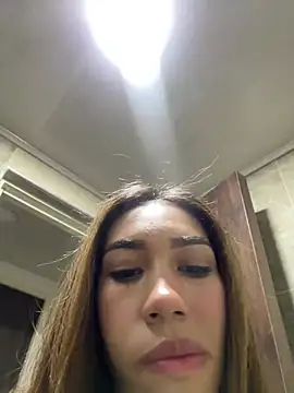 zoe storm online show from 02/13/25, 11:04