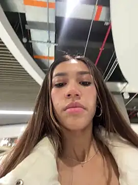 zoe storm online show from 02/22/25, 11:03