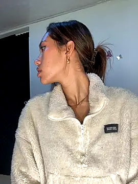 zoe storm online show from 09/29/25, 11:53