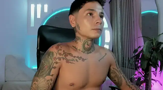 tattokoi online show from 03/11/25, 11:04