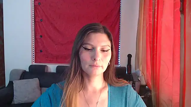 Snapshot of sachaclinford chatting on 10/08/25, 05:32 sachaclinford online show from 10/08/25, 05:32