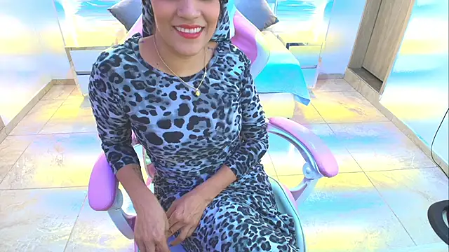 Zulema hamdi online show from 02/20/25, 07:19