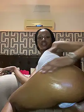 Snapshot of Go_Meg chatting on 01/19/25, 02:57 Go Meg online show from 01/19/25, 02:57