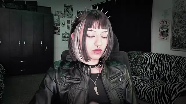 roxy toxic online show from 06/11/26, 02:53