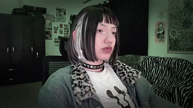 roxy toxic online show from 06/18/26, 12:55