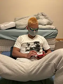 ki--kun online show from 04/21/26, 12:44