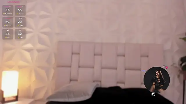 DannaJhonson1 online show from 02/18/25, 07:41