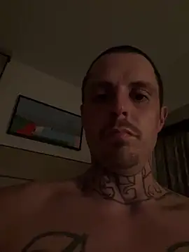 youngstud8823 online show from 10/30/25, 07:54