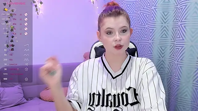 sophie mooreee online show from 01/26/25, 04:09