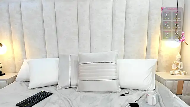 im helina online show from 02/26/25, 06:21