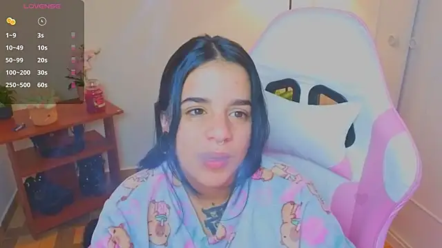 Snapshot of Nicole_Foxx_ chatting on 07/03/26, 11:05 Nicole Foxx online show from 07/03/26, 11:05