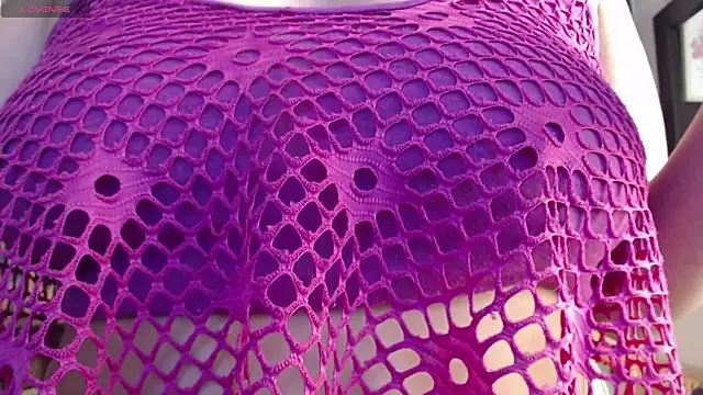 Kitten Cam online show from 10/27/25, 04:16