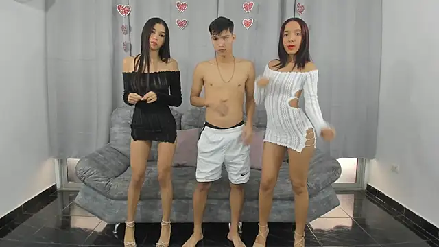 hotlittleones18 online show from 02/23/25, 02:35