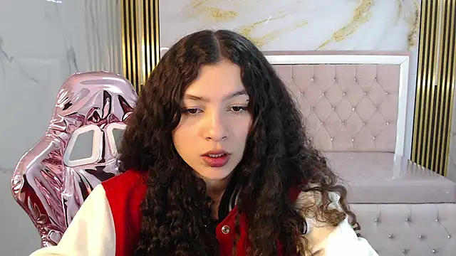 Snapshot of shalon_diaz_s chatting on 01/21/25, 01:00 shalon diaz s online show from 01/21/25, 01:00