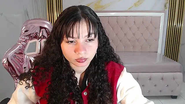 Snapshot of shalon_diaz_s chatting on 02/03/25, 01:08 shalon diaz s online show from 02/03/25, 01:08