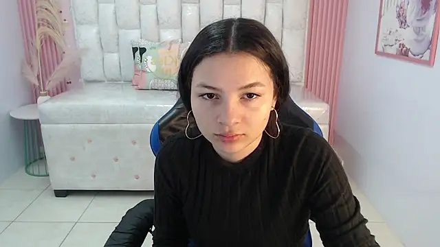 Snapshot of shalon_diaz_s chatting on 09/20/25, 01:12 shalon diaz s online show from 09/20/25, 01:12