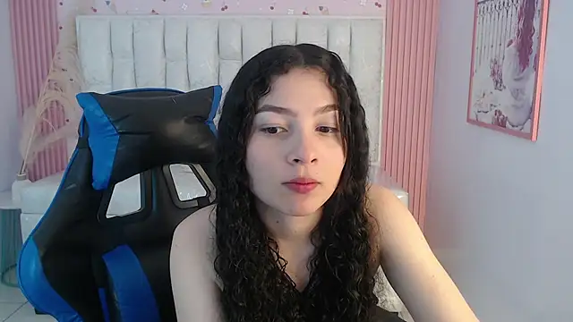 Snapshot of shalon_diaz_s chatting on 10/13/25, 08:09 shalon diaz s online show from 10/13/25, 08:09