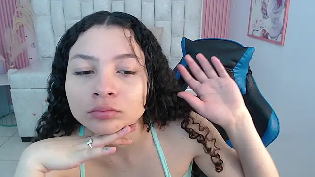 shalon diaz s online show from 10/27/25, 01:04