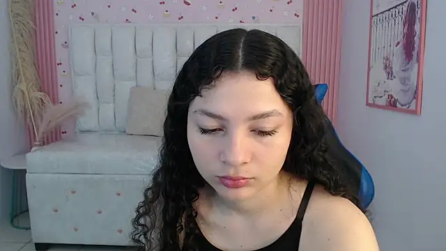 shalon diaz s online show from 11/21/25, 01:43