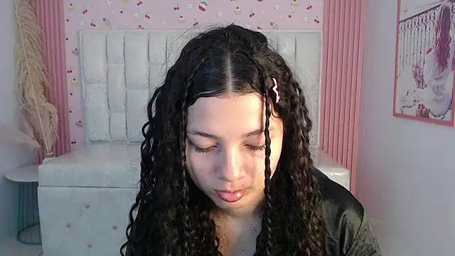 shalon diaz s online show from 12/03/25, 01:09