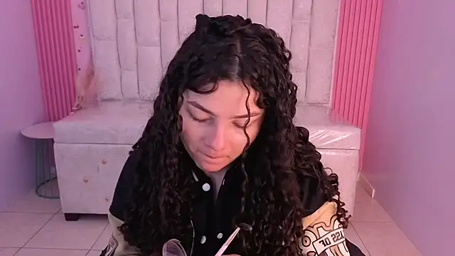 shalon diaz s online show from 02/24/26, 01:20