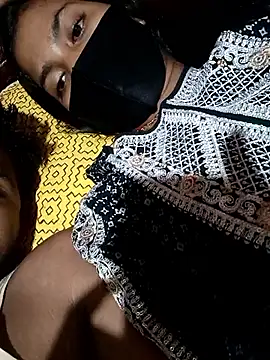 Hot couple 1 online show from 03/18/26, 04:10