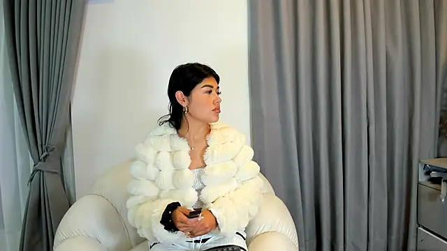 1lubonnie online show from 02/18/25, 01:54