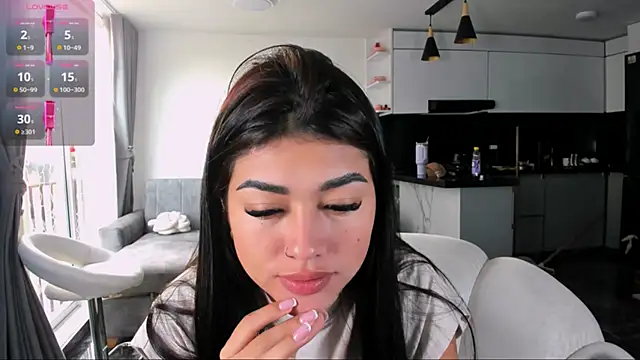 1lubonnie online show from 11/17/25, 09:53