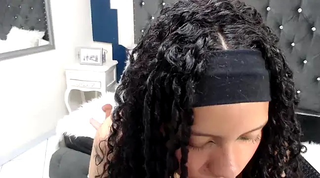 brandy lee1 online show from 02/07/25, 04:16