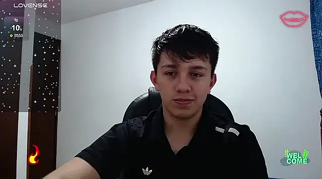 Snapshot of Alan_red chatting on 02/18/25, 01:10 Alan red online show from 02/18/25, 01:10