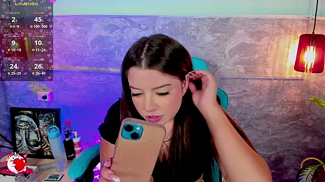 Lia little18 online show from 10/27/25, 04:16