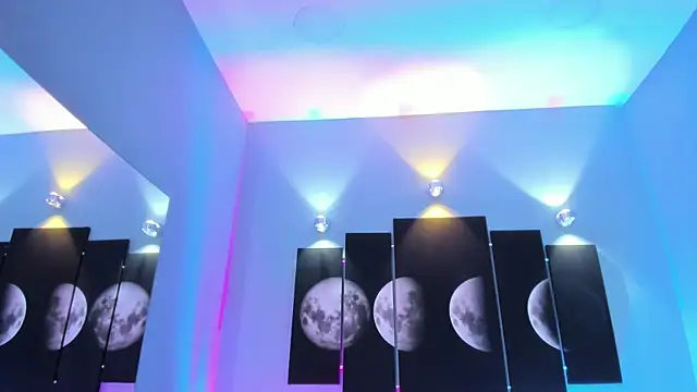 tatii moon online show from 09/13/25, 04:01