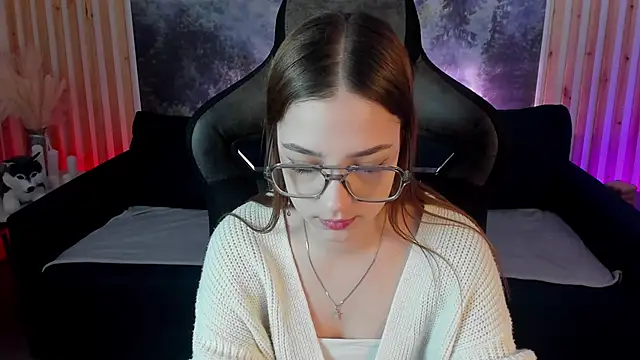 Snapshot of PamBeesly chatting on 01/29/25, 08:08 PamBeesly online show from 01/29/25, 08:08