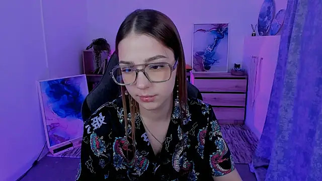 Snapshot of PamBeesly chatting on 02/09/25, 08:11 PamBeesly online show from 02/09/25, 08:11