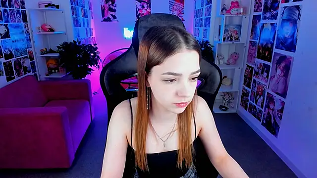 Snapshot of PamBeesly chatting on 03/12/25, 08:08 PamBeesly online show from 03/12/25, 08:08